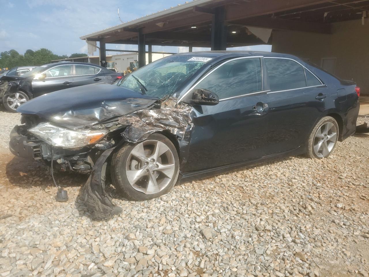 TOYOTA CAMRY L