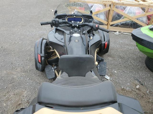 2018 CAN-AM SPYDER ROA 2BXREDD2XJV000159