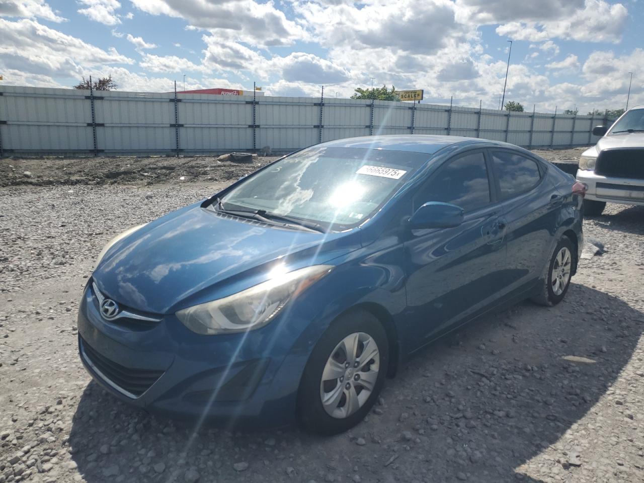HYUNDAI ELANTRA SE
