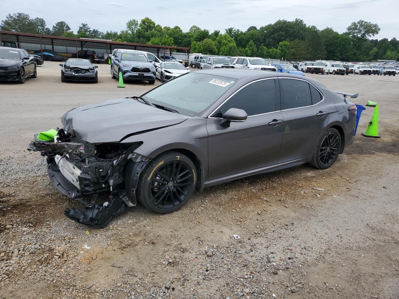 TOYOTA CAMRY XSE
