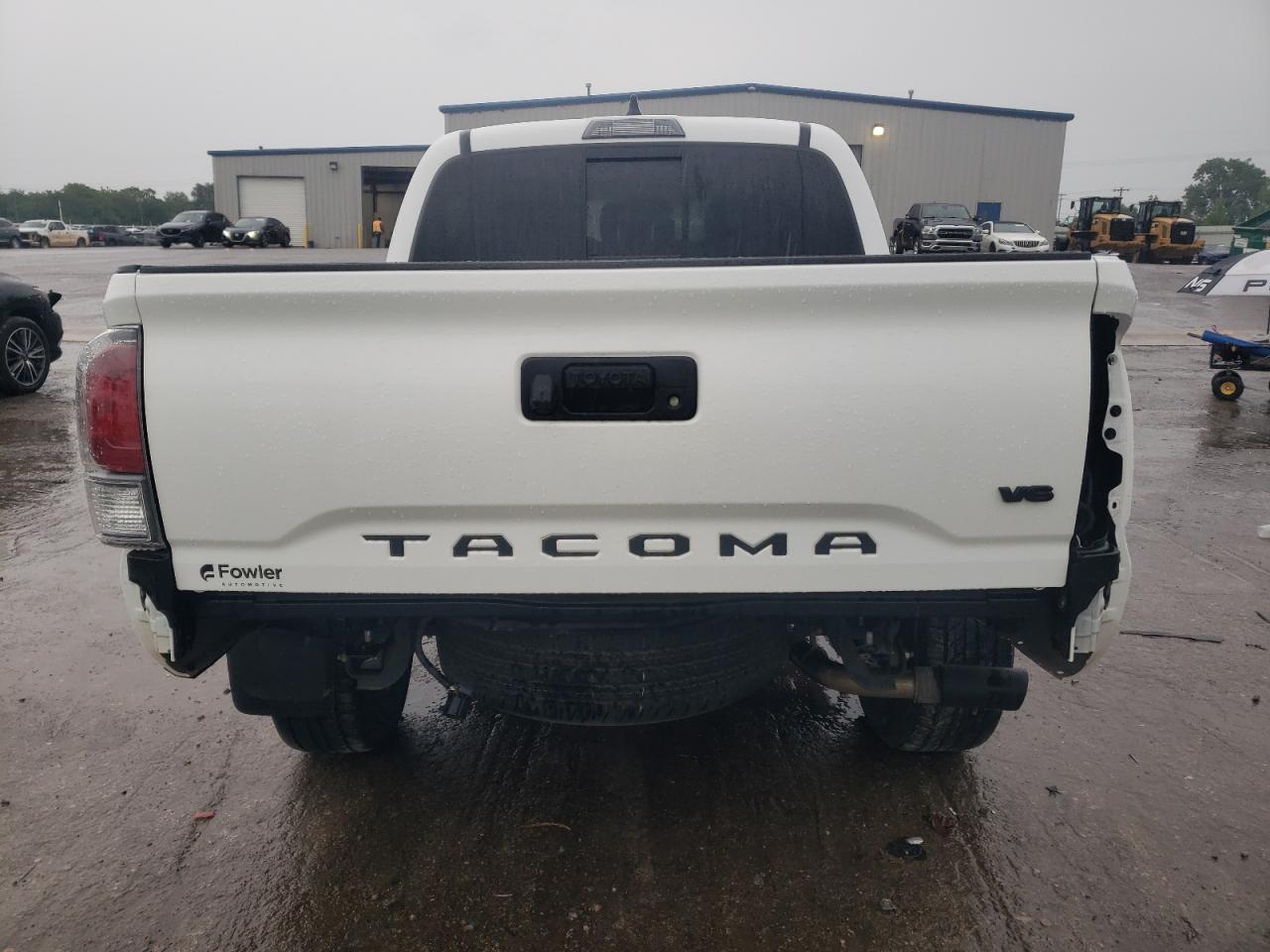 TOYOTA TACOMA DOUBLE CAB