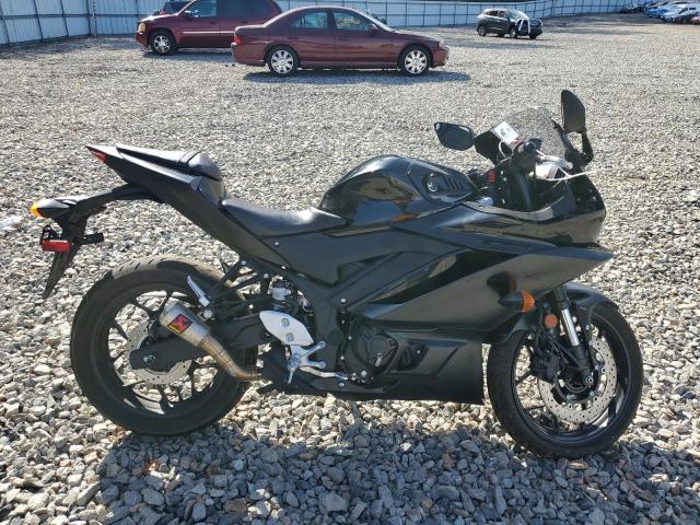 2021 YAMAHA YZFR3 A MH3RH18Y8MK008293