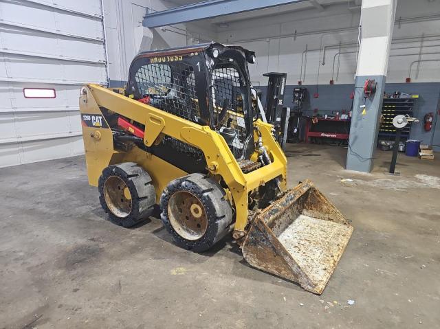 CATERPILLAR 226D 2017 yellow   CAT0226DHHRD03699 photo #1