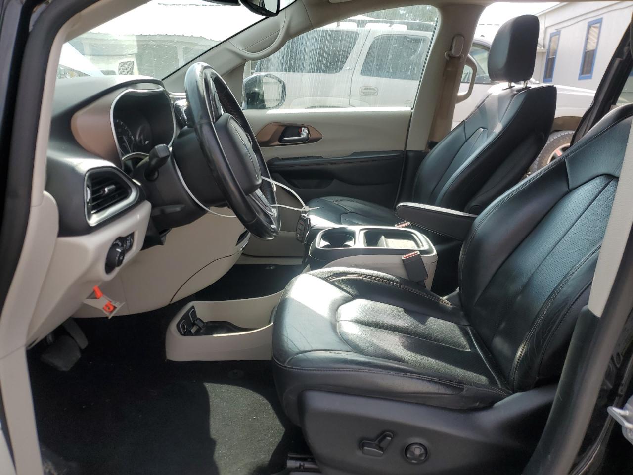 CHRYSLER PACIFICA TOURING L