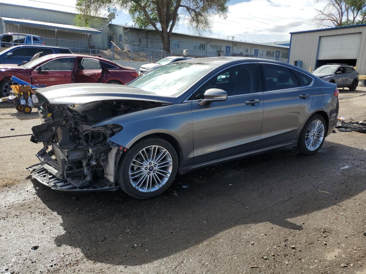 FORD FUSION SE