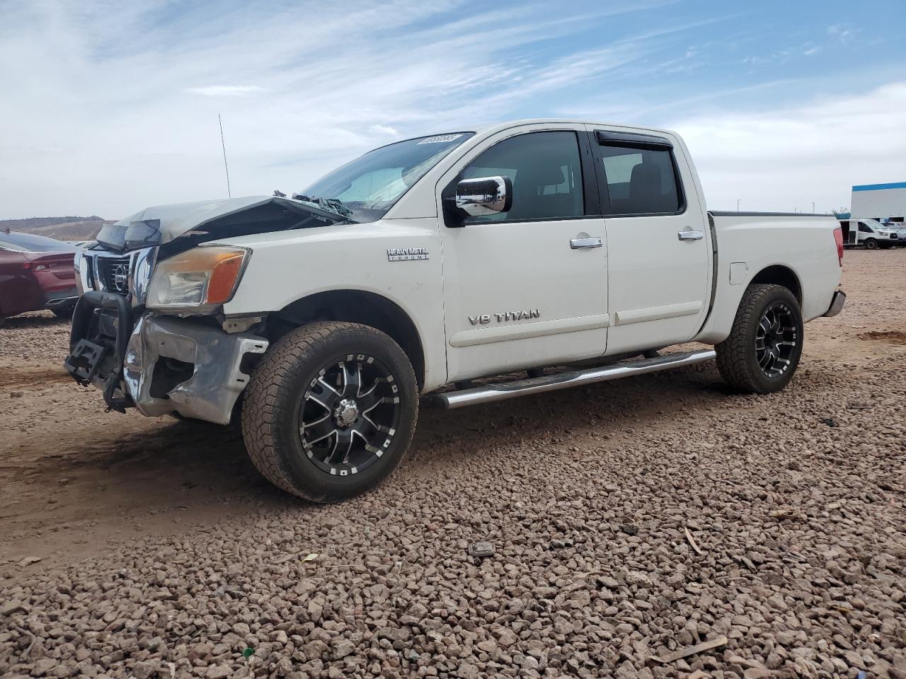 NISSAN TITAN S