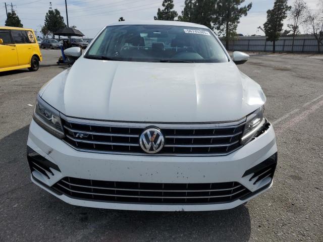 2017 VOLKSWAGEN PASSAT R-L - 1VWDT7A33HC005677