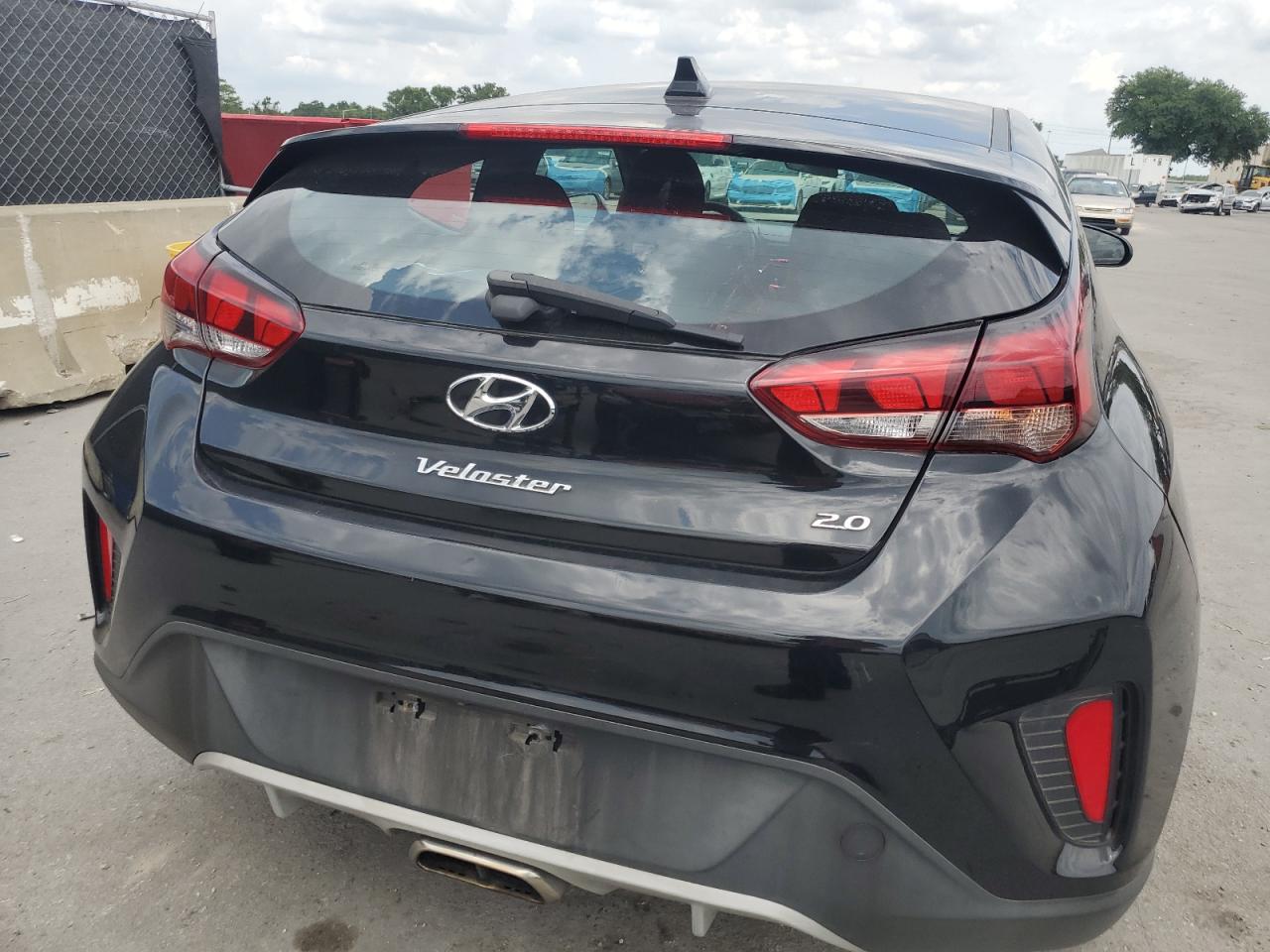 HYUNDAI VELOSTER BASE