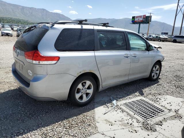 TOYOTA SIENNA LE 2011 silver  gas 5TDKK3DC9BS149113 photo #4