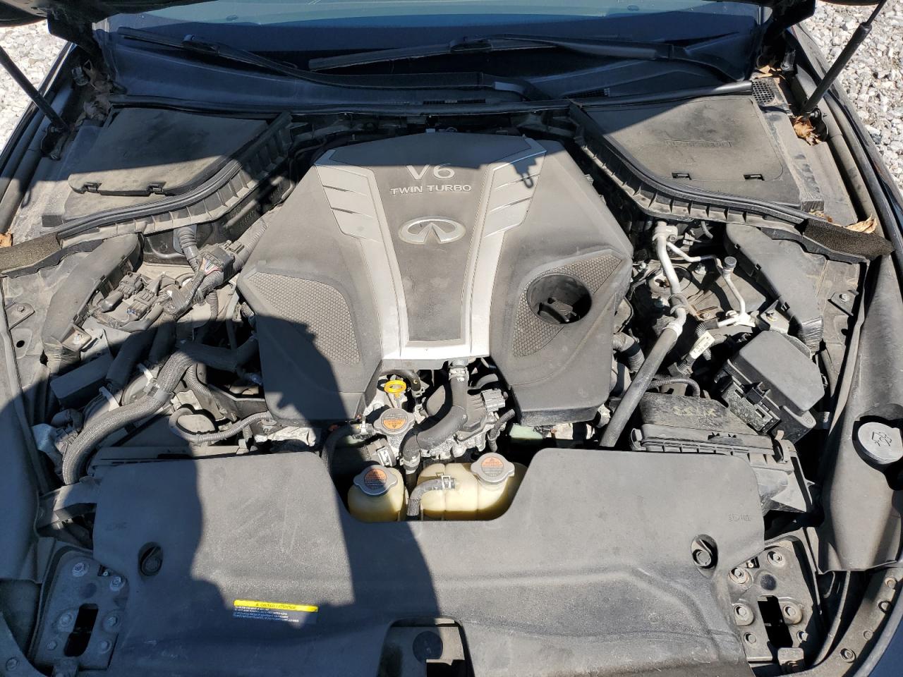 INFINITI Q60 PREMIUM