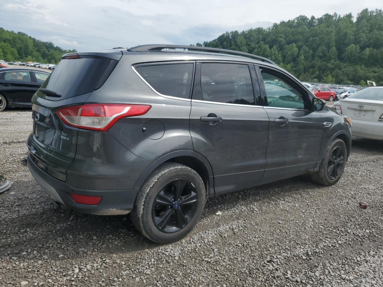 FORD ESCAPE SE