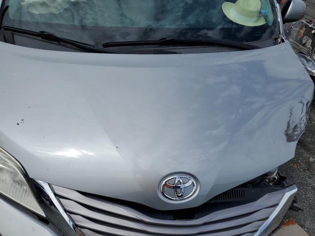 2017 TOYOTA SIENNA XLE 5TDDZ3DC4HS187183
