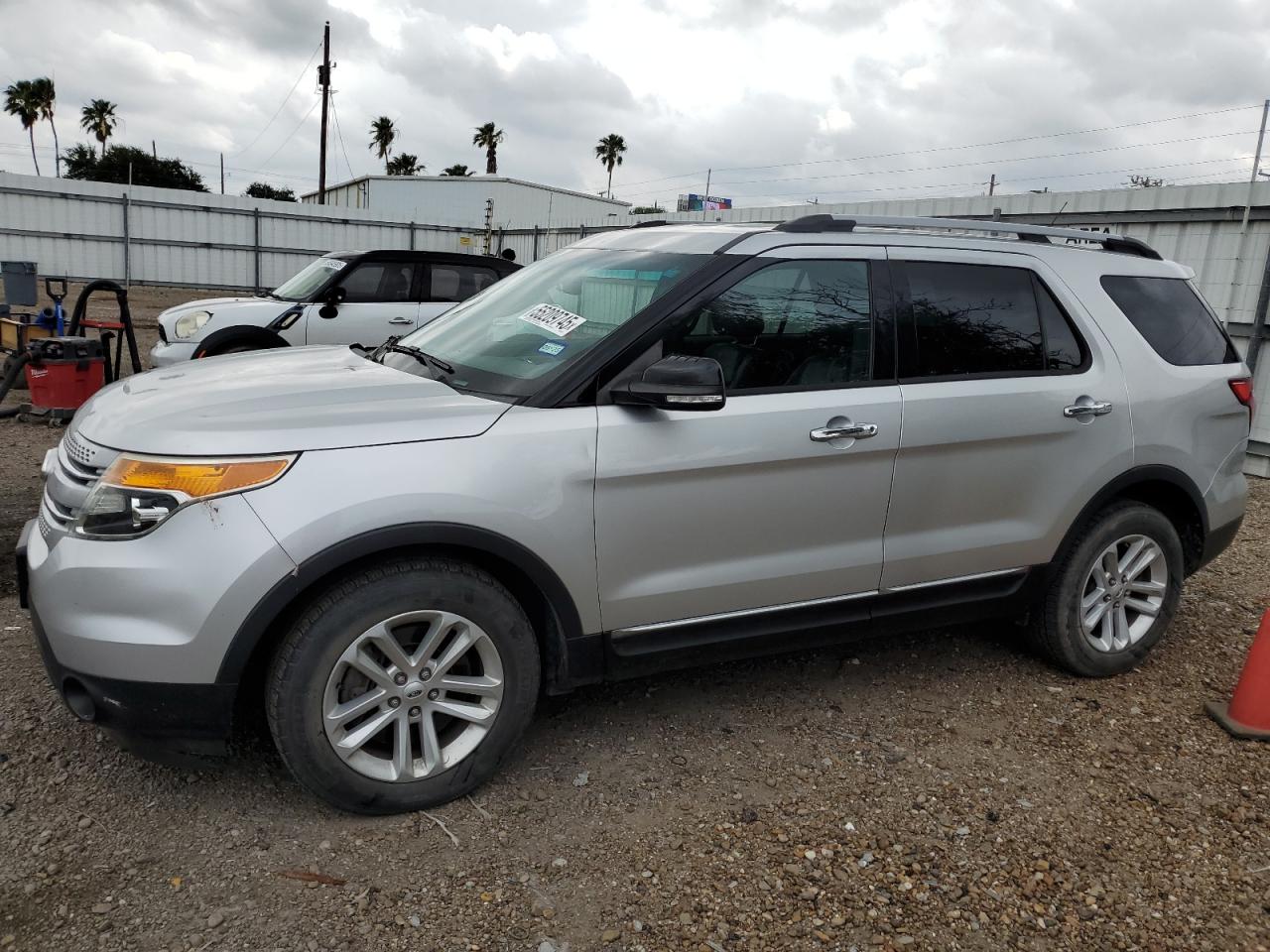 FORD EXPLORER 2015