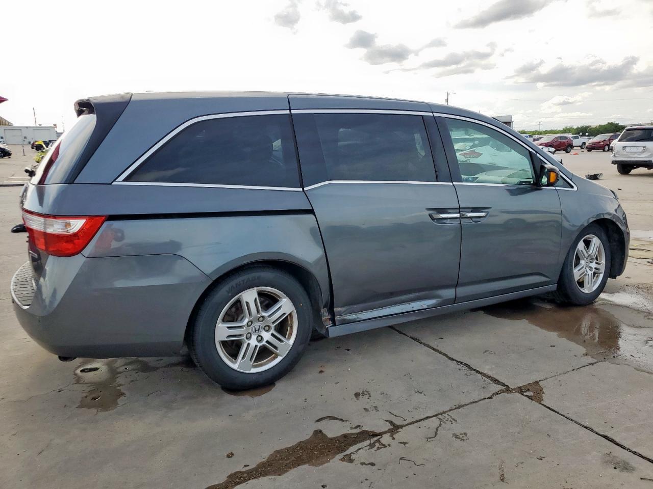 HONDA ODYSSEY TOURING