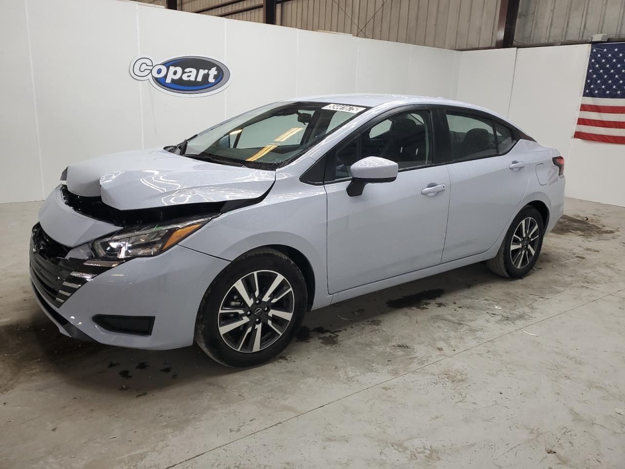 NISSAN VERSA SV