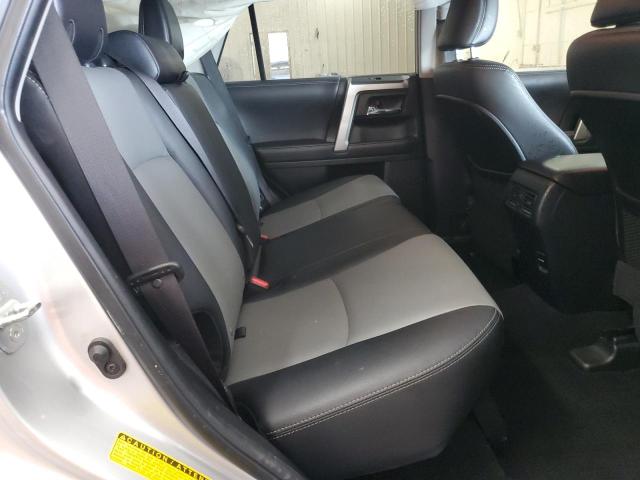 2018 TOYOTA 4RUNNER SR - JTEBU5JR6J5518847