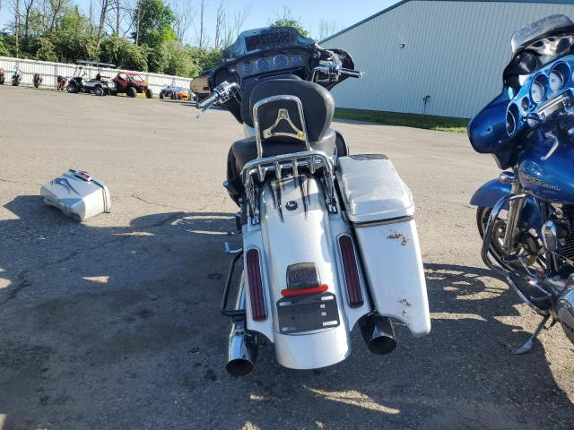 2015 HARLEY-DAVIDSON FLHXSE CVO 1HD1PXN16FB954077