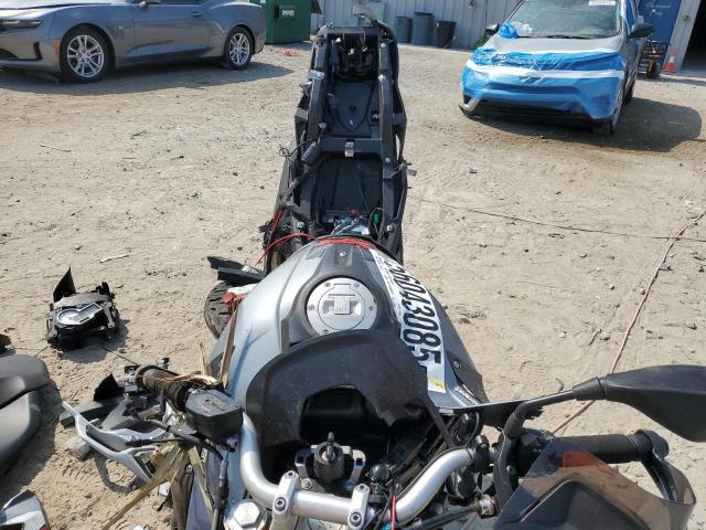 2016 BMW S 1000 XR WB10D1306GZ463186