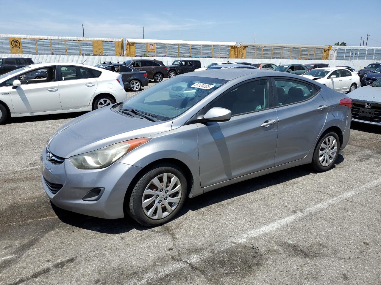 HYUNDAI ELANTRA GLS