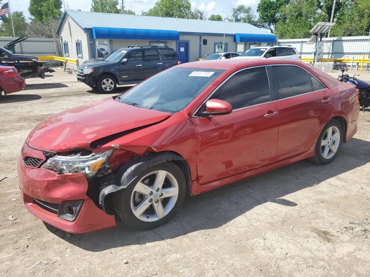TOYOTA CAMRY BASE