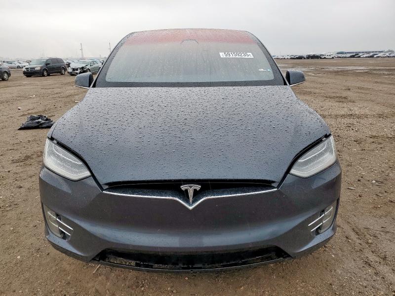 2016 TESLA MODEL X - 5YJXCDE25GF026001