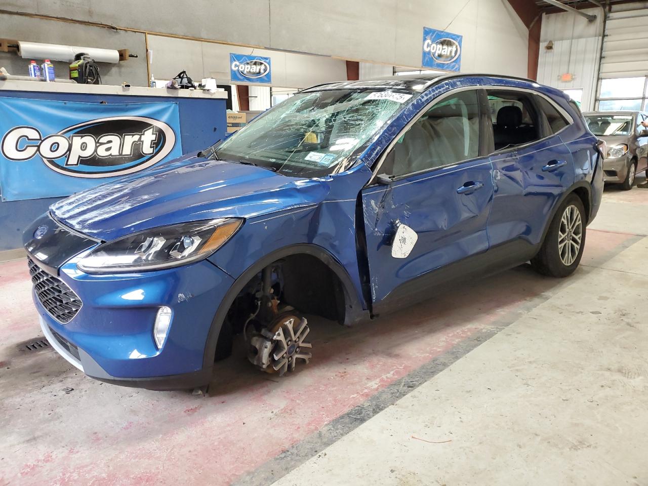  Salvage Ford Escape