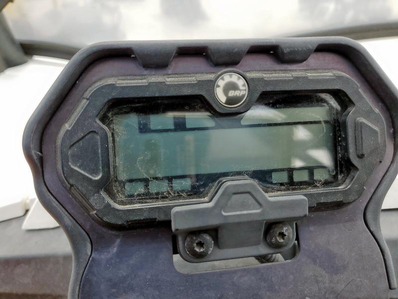 2020 CAN-AM COMMANDER - 3JBKGAN21LJ001197