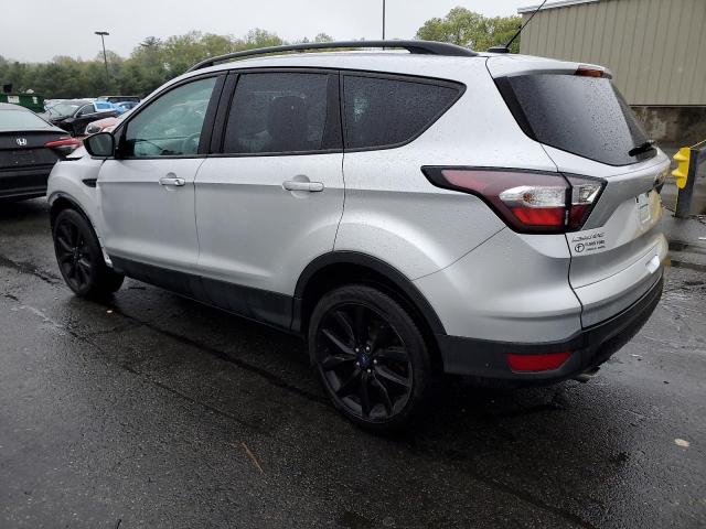 Vin: 1fmcu9gd5hud70827, lot: 55640115, ford escape se 20172