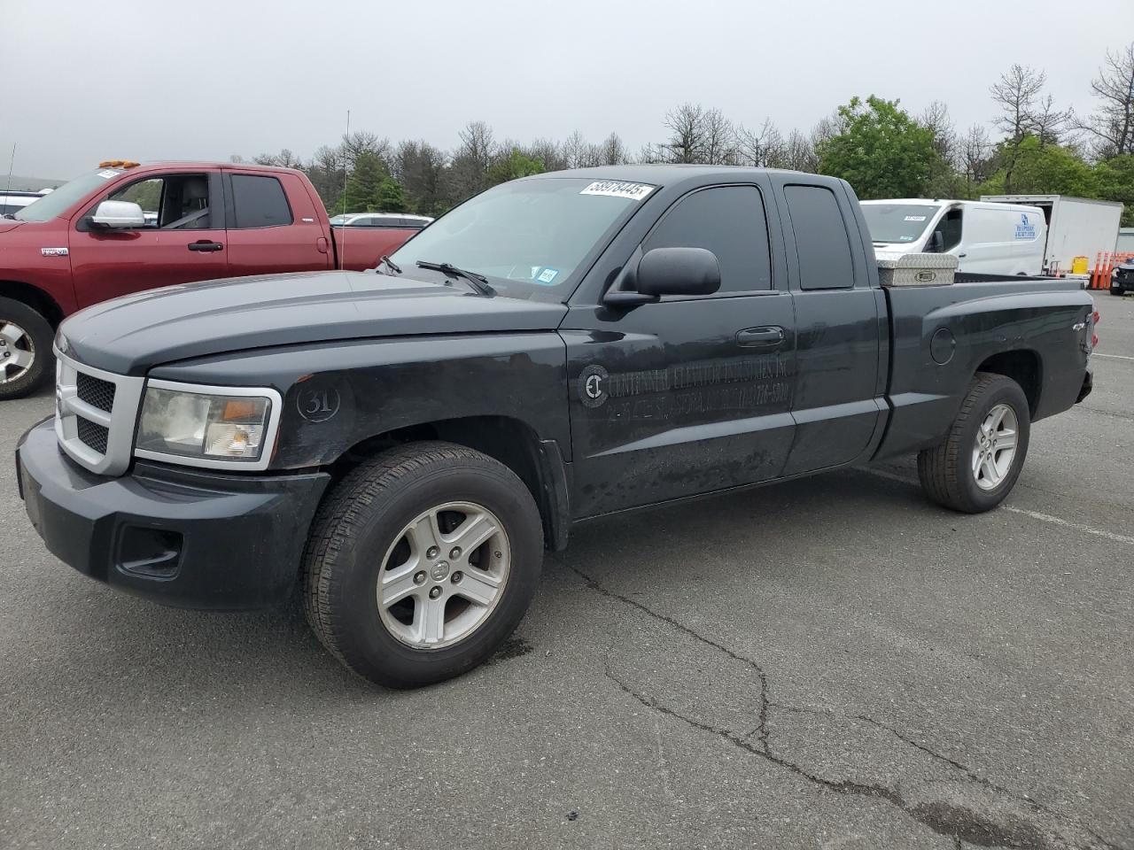 DODGE DAKOTA SXT