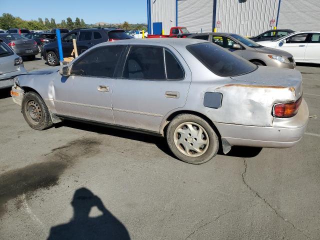 Vin: 4t1gk12e2ru004690, lot: 58017435, toyota camry le 19942