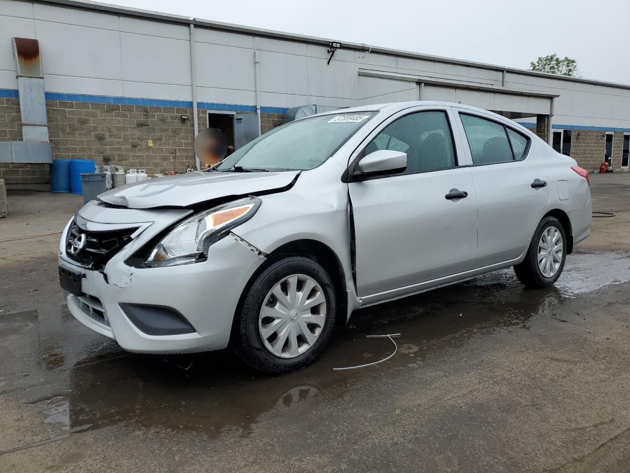 NISSAN VERSA S