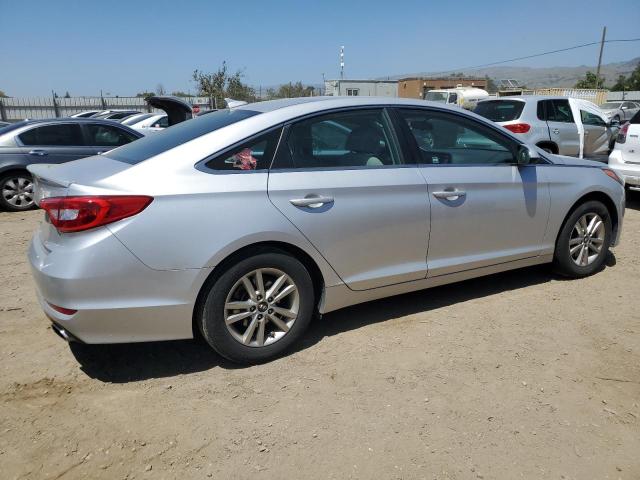 HYUNDAI SONATA SE 2015 silver  gas 5NPE24AF4FH207674 photo #4