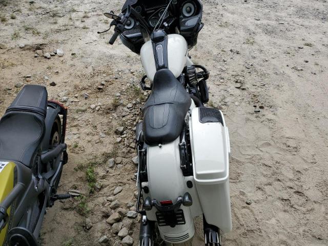 2018 HARLEY-DAVIDSON FLTRXS ROA 1HD1KTC13JB638025