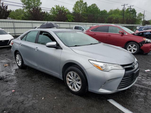 Vin: 4t4bf1fk7fr460099, lot: 57674195, toyota camry le 20154