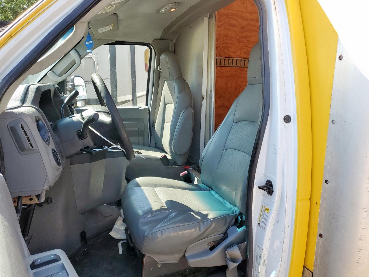 FORD ECONOLINE E350 SUPER DUTY CUTAWAY VAN