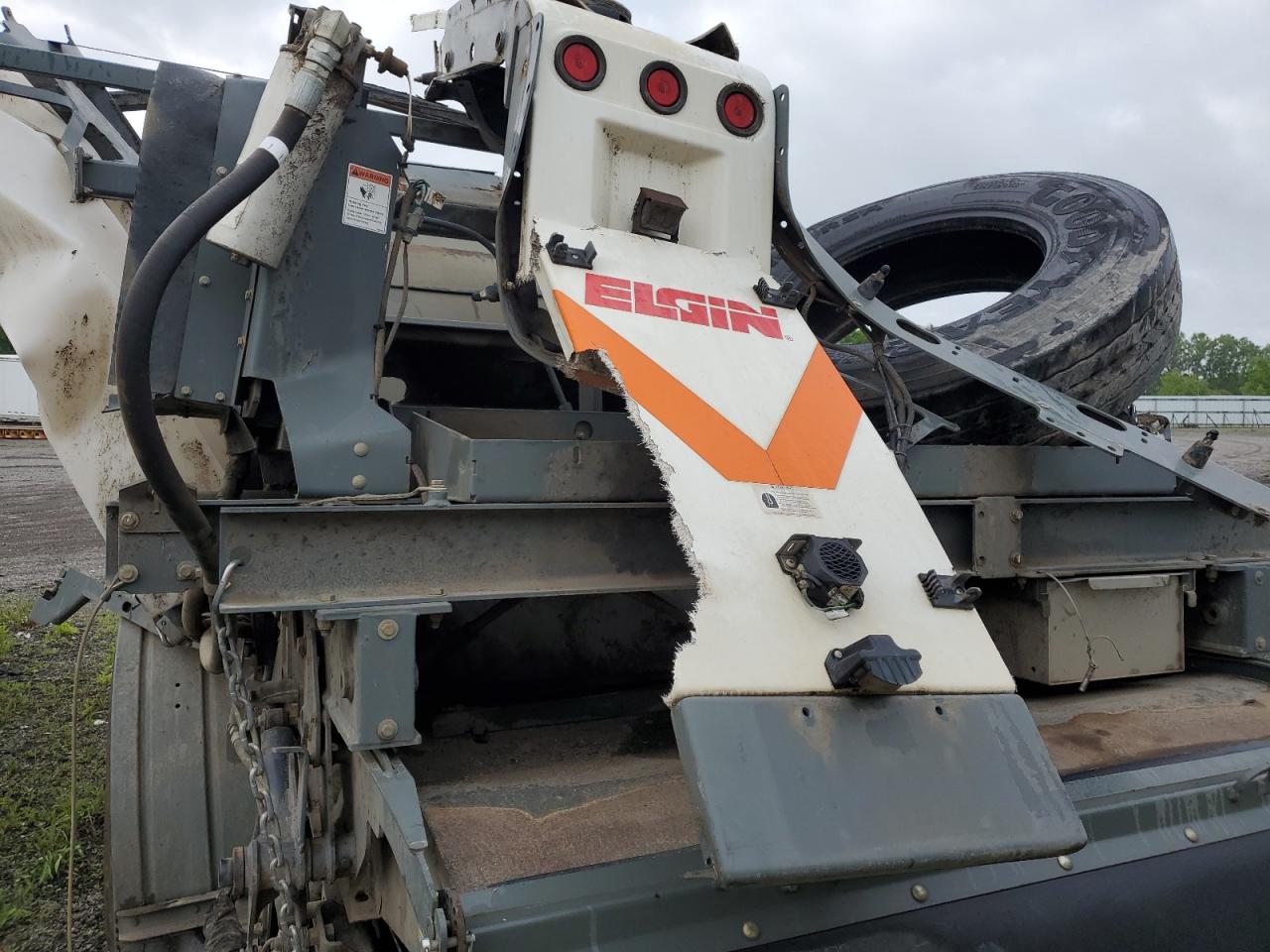 Lot #3229663256 2017 INTERNATIONAL 4000 4400