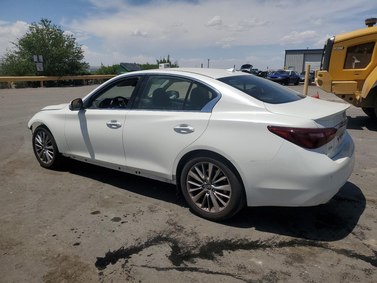 INFINITI Q50 LUXE
