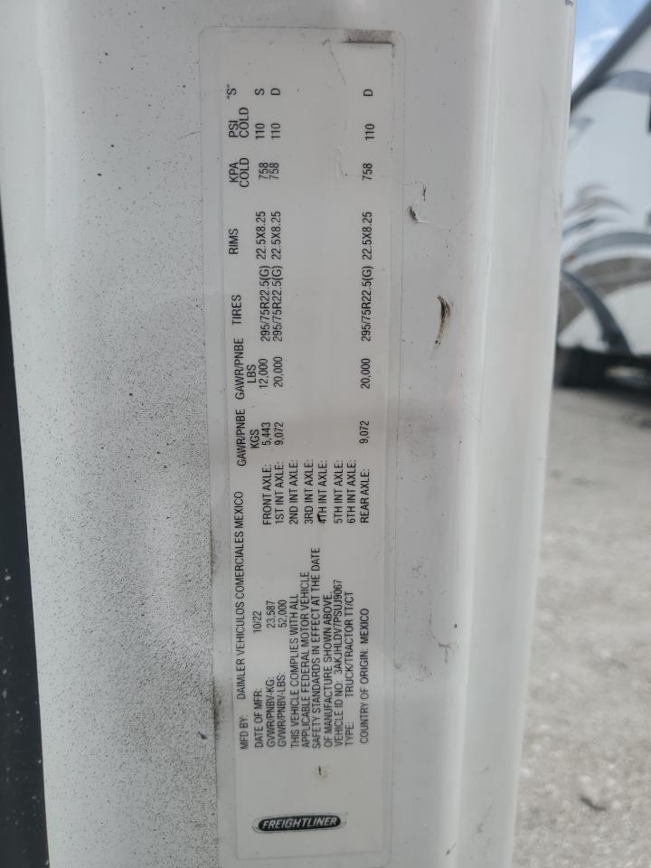 Lot #3183590484 2023 FREIGHTLINER CASCADIA 1