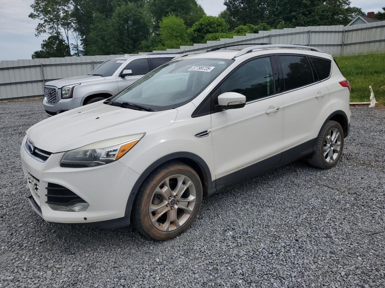 FORD ESCAPE TITANIUM