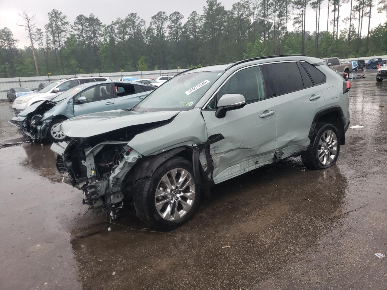 TOYOTA RAV4 XLE PREMIUM
