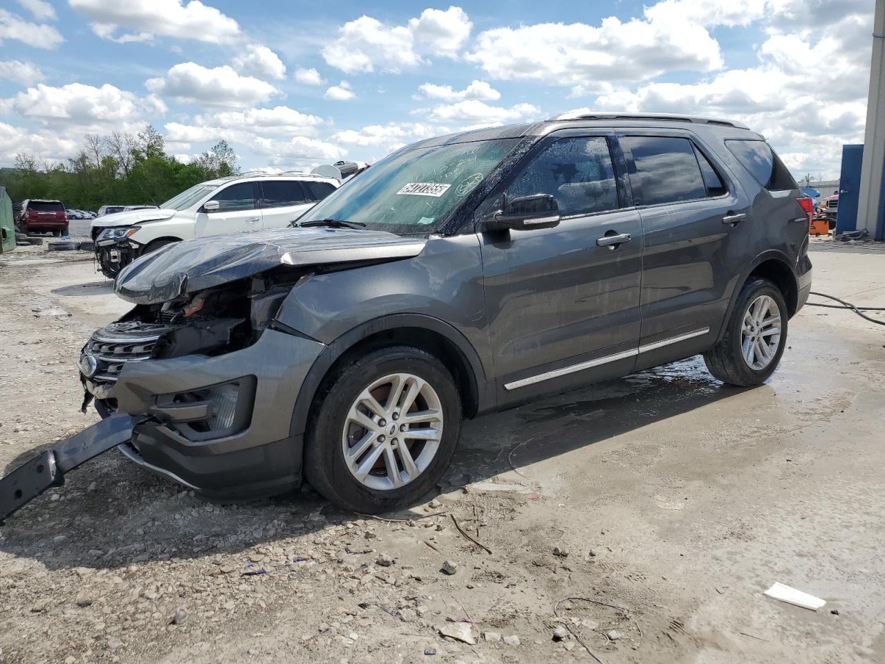 FORD EXPLORER XLT