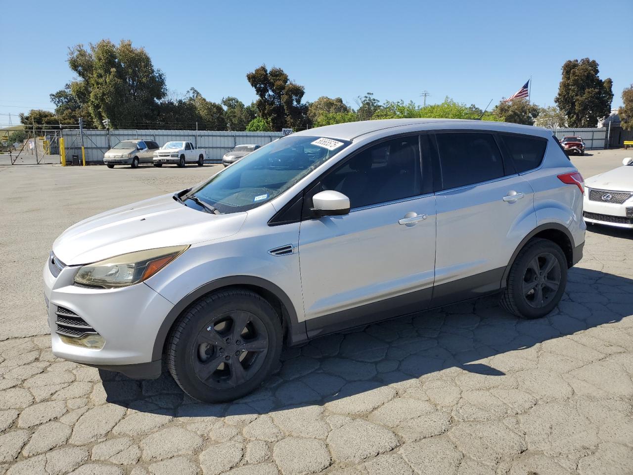 FORD ESCAPE SE