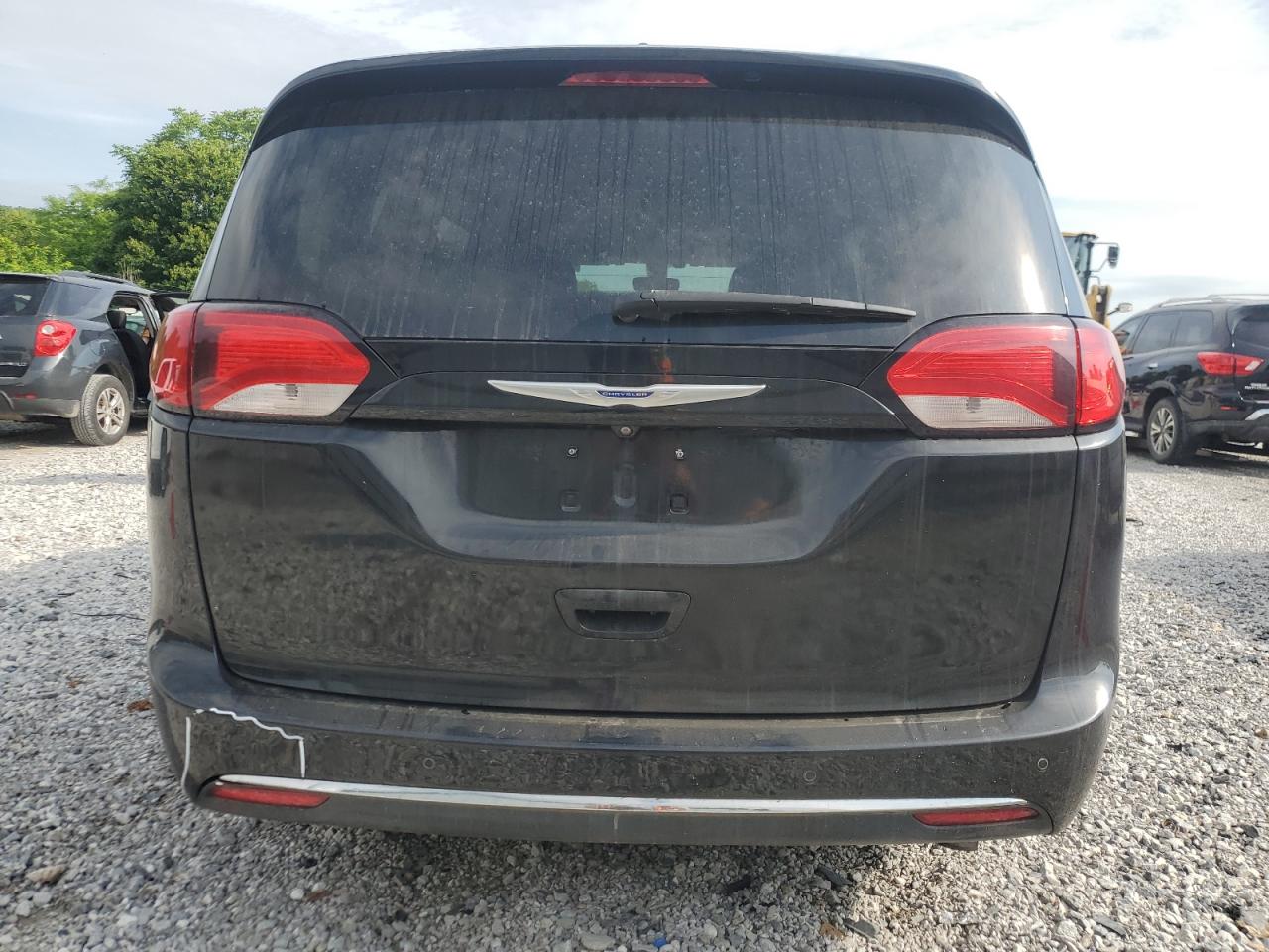 CHRYSLER PACIFICA TOURING L