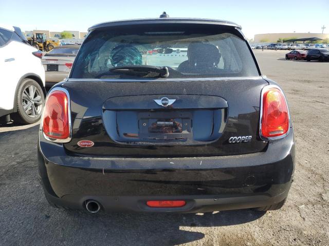 2018 MINI COOPER WMWXP5C50J2G63153
