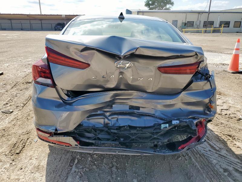 2019 HYUNDAI ELANTRA SE 5NPD84LF4KH408119
