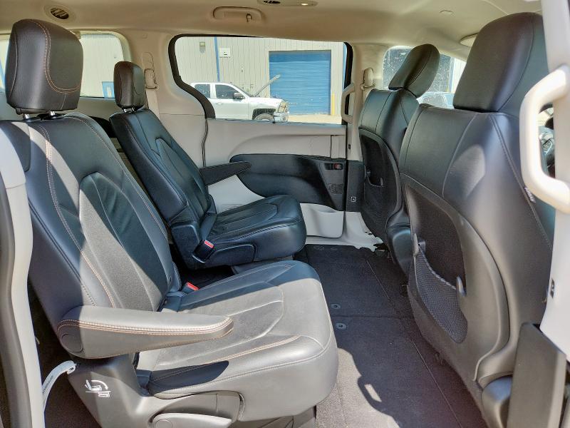 2017 CHRYSLER PACIFICA T 2C4RC1BG7HR823203