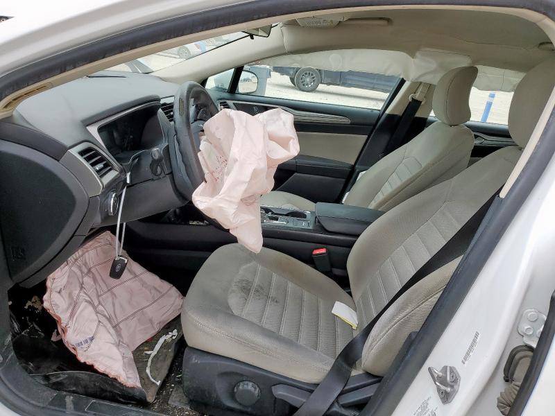 2018 FORD FUSION S 3FA6P0G70JR129095