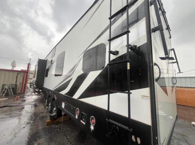 DUTCHMEN VOLTAE4135 2022 white   4YDFVTV39NZ990730 photo #4