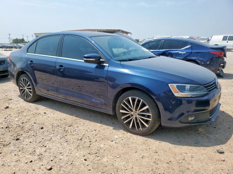 Vin: 3vwlp7aj3cm425414, lot: 56458145, volkswagen jetta sel 20124