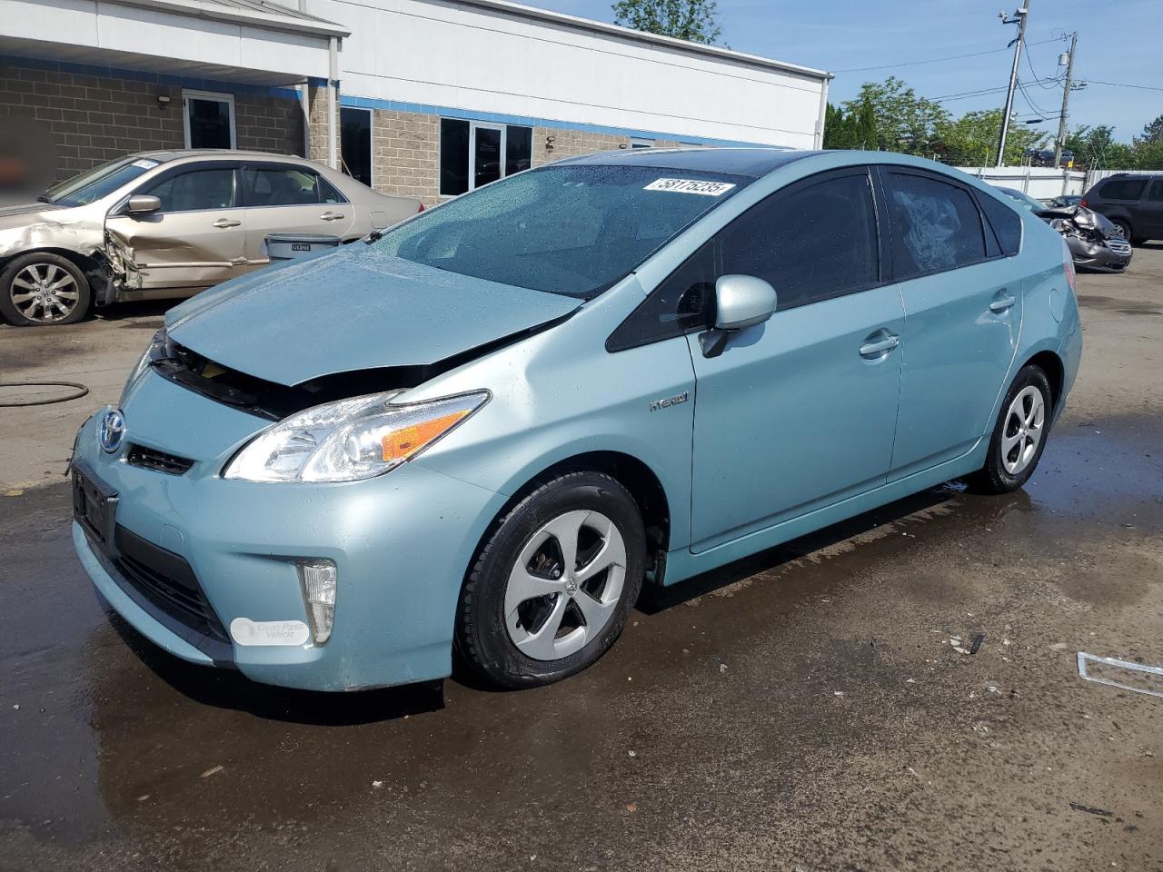 TOYOTA PRIUS